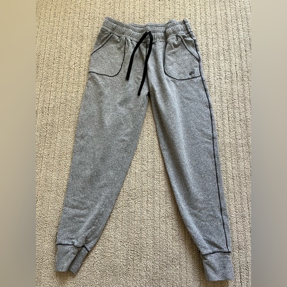 Albion Heather Gray Women's Joggers - Picture 1 of 3